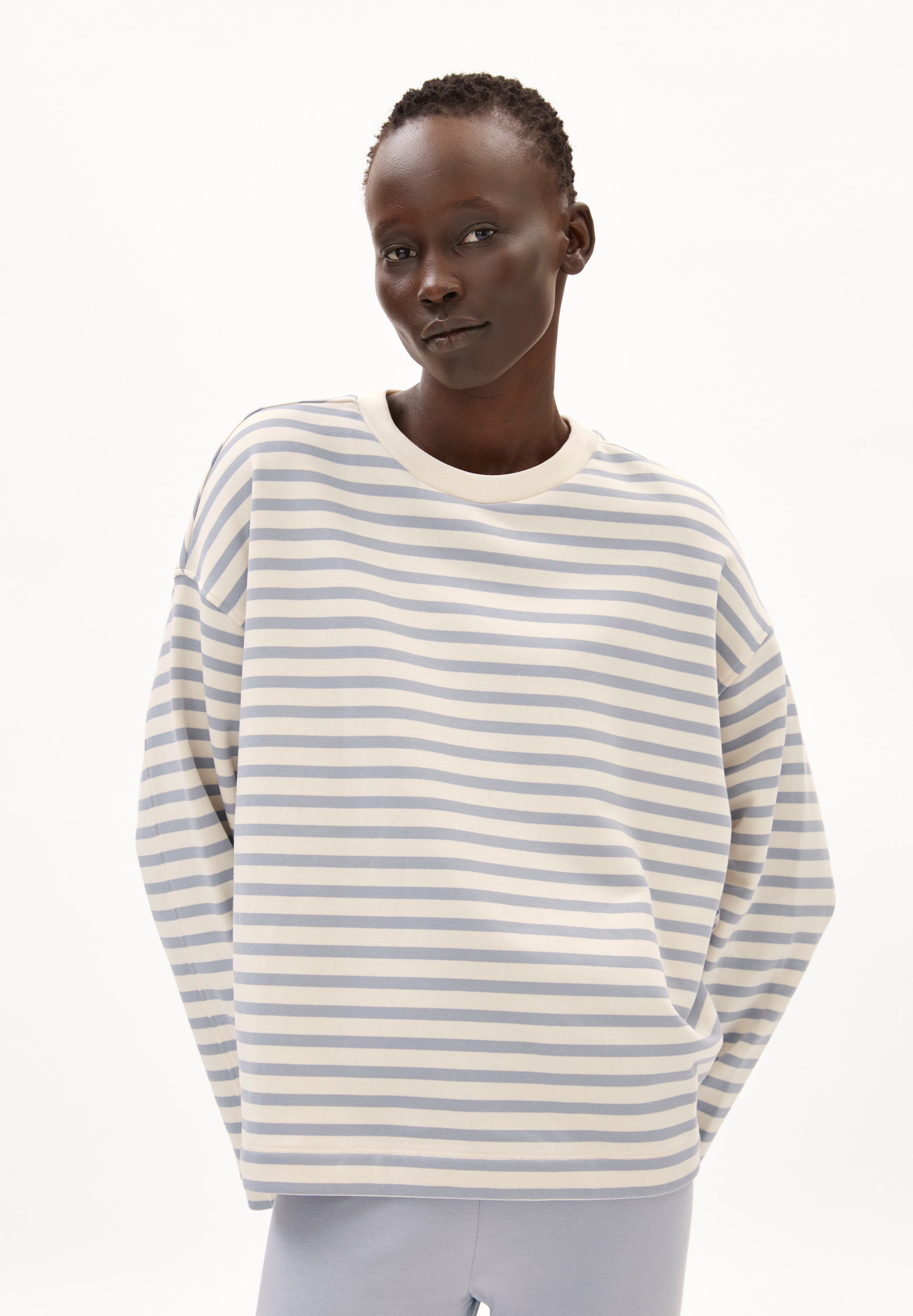 Crewneck and sweatpants deals