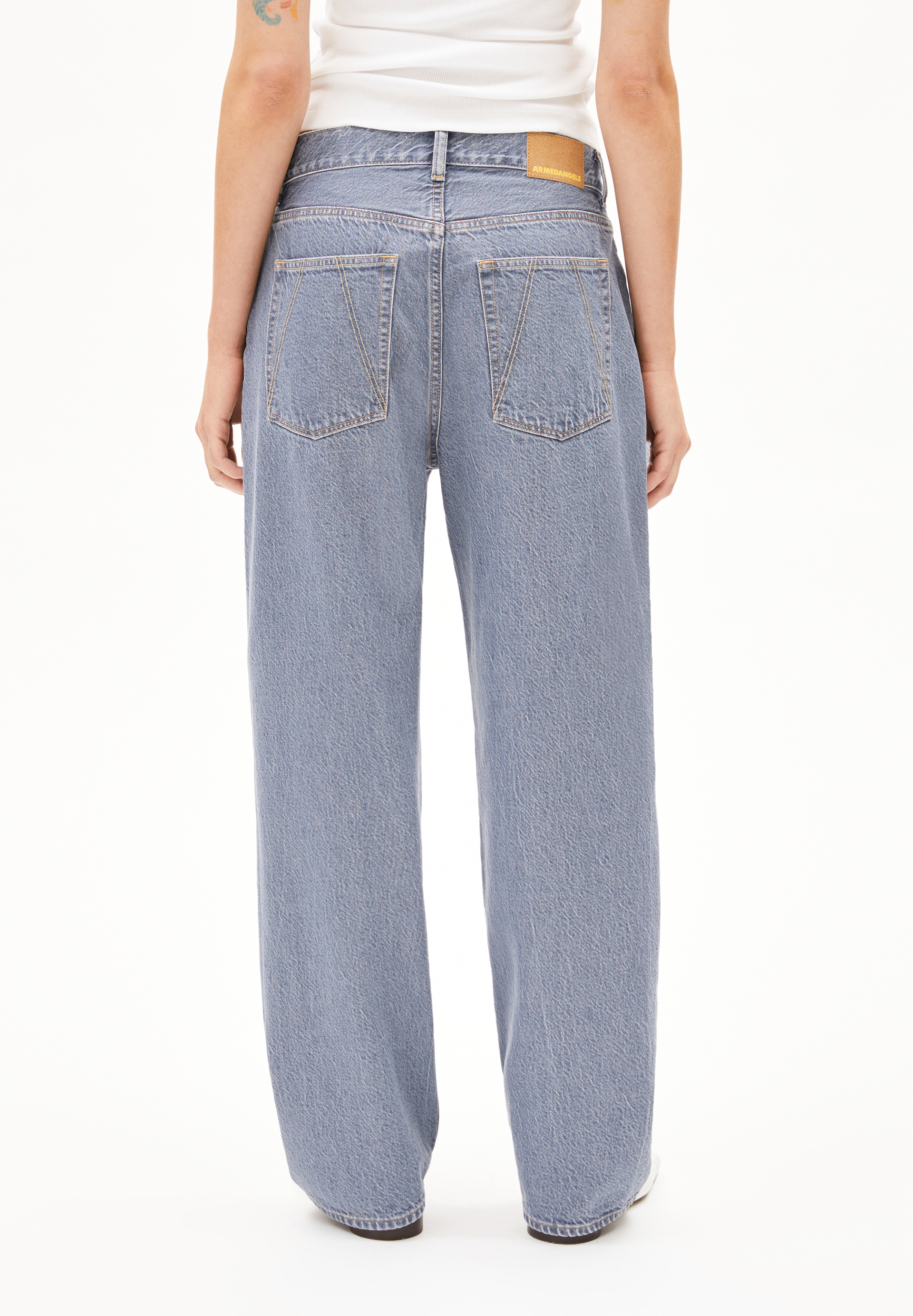 HAAYI Jean baggy en mélange de coton biologique