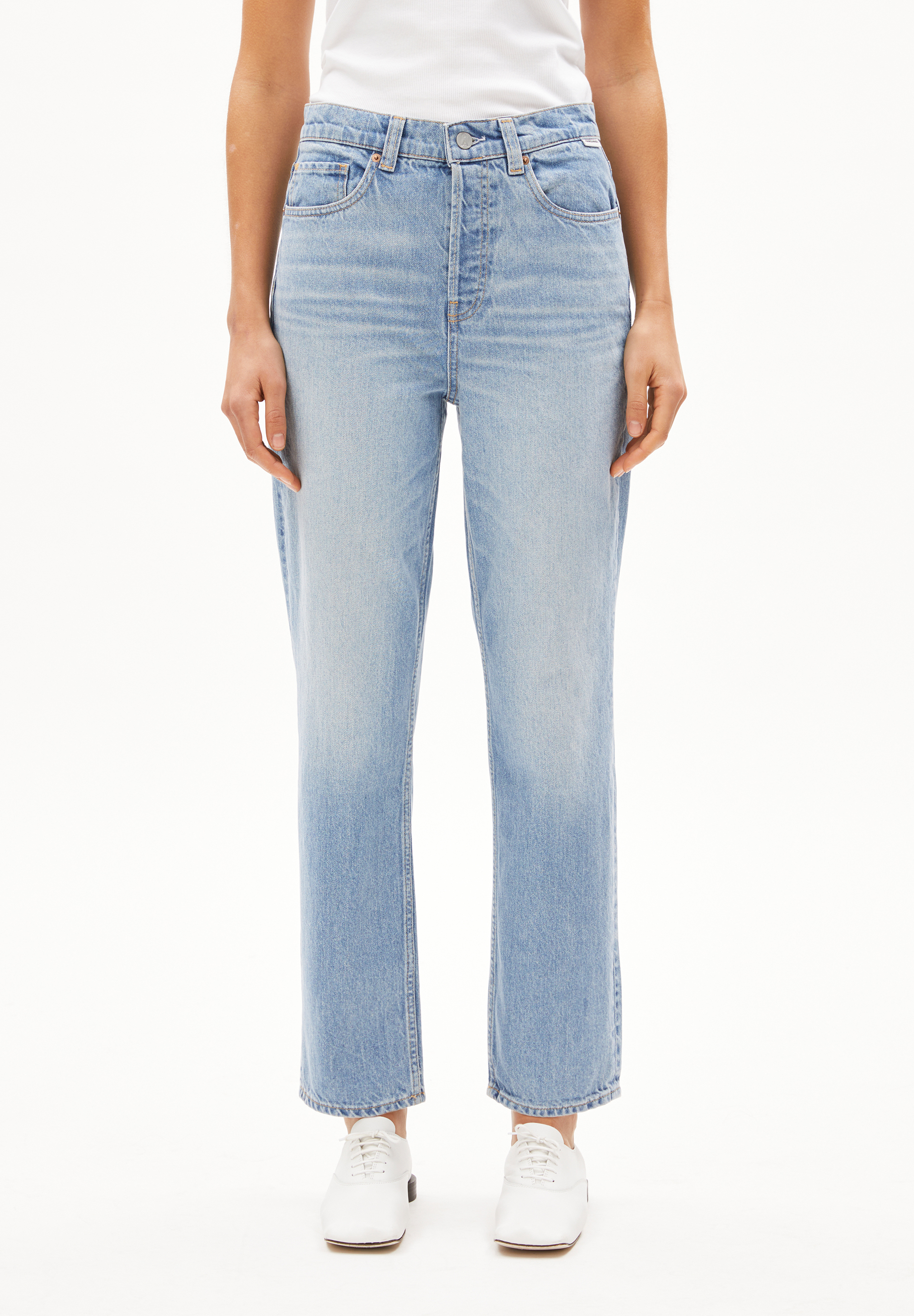 AAIKALA Straight Jeans High Waist recycled cotton