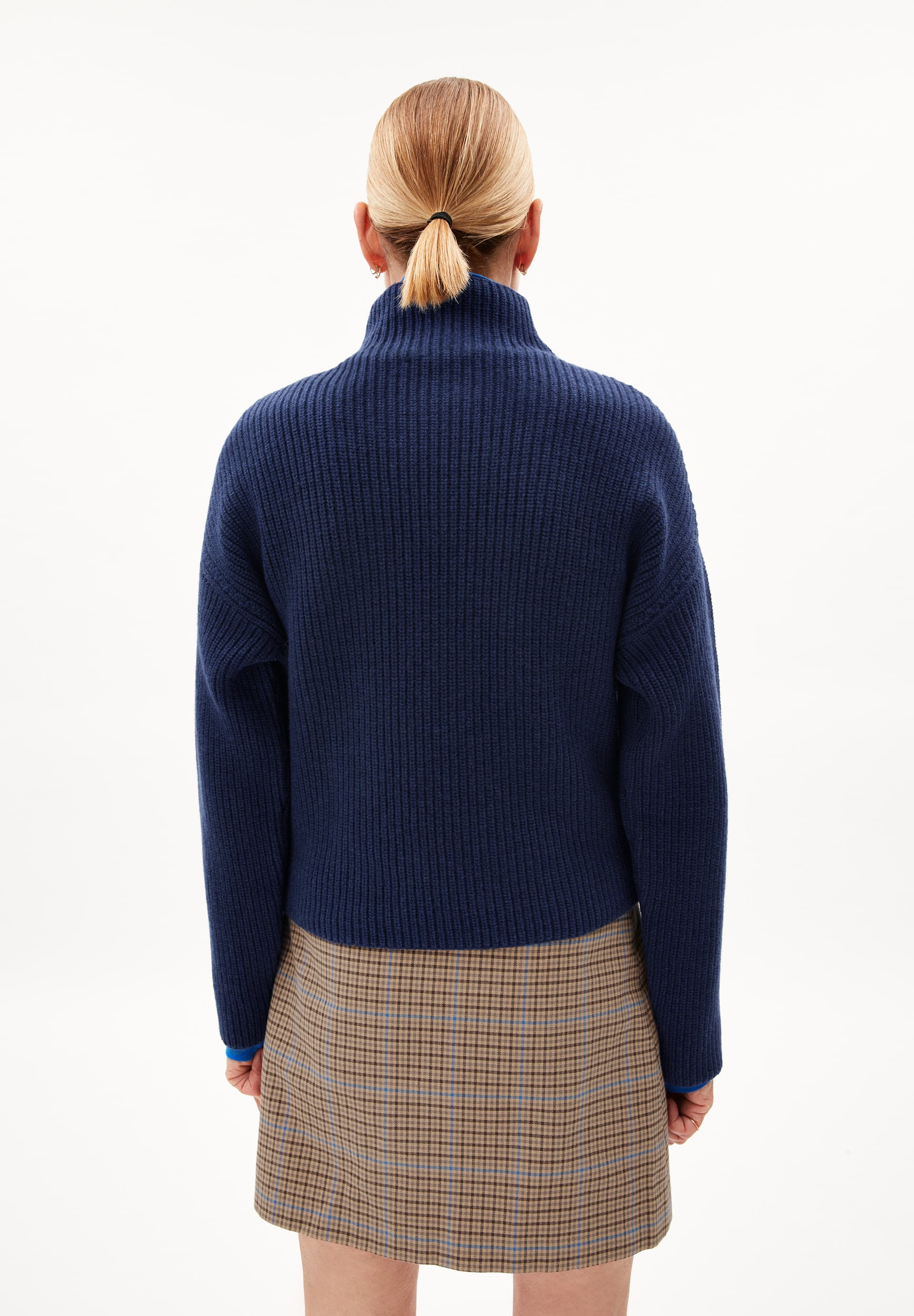 DAKOTAAS REGLANA Sweater Loose Fit made of Organic Wool Mix