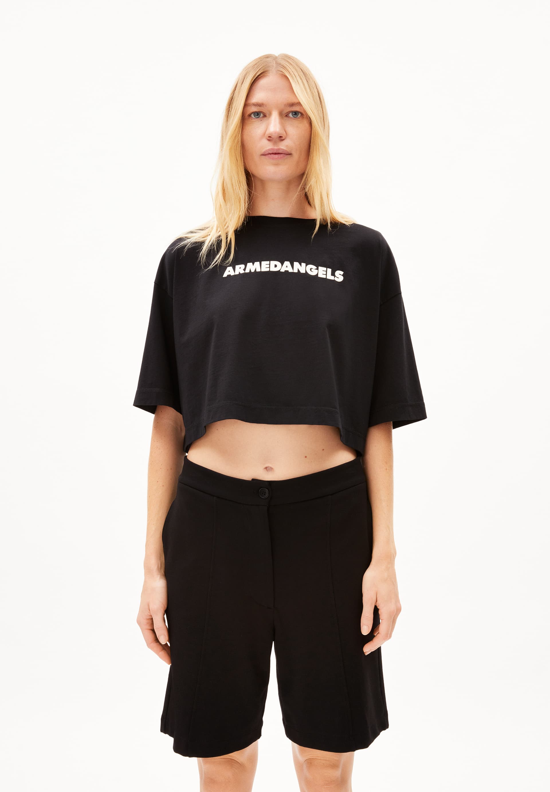 LARIAA ARMEDANGELS T-Shirt Oversized Fit aus Bio-Baumwolle