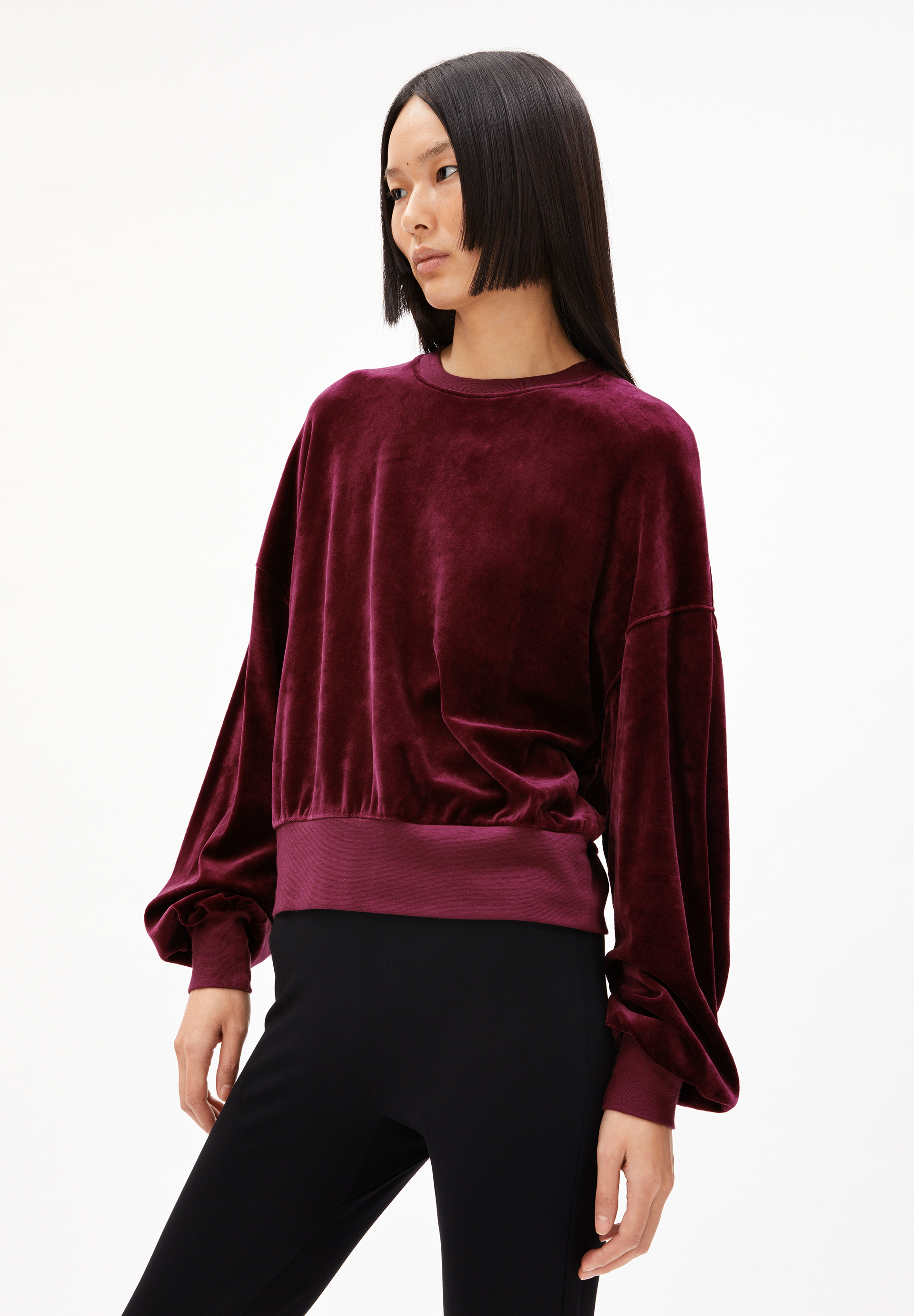 LEDIANAA Sweatshirt Oversized Fit aus Samt