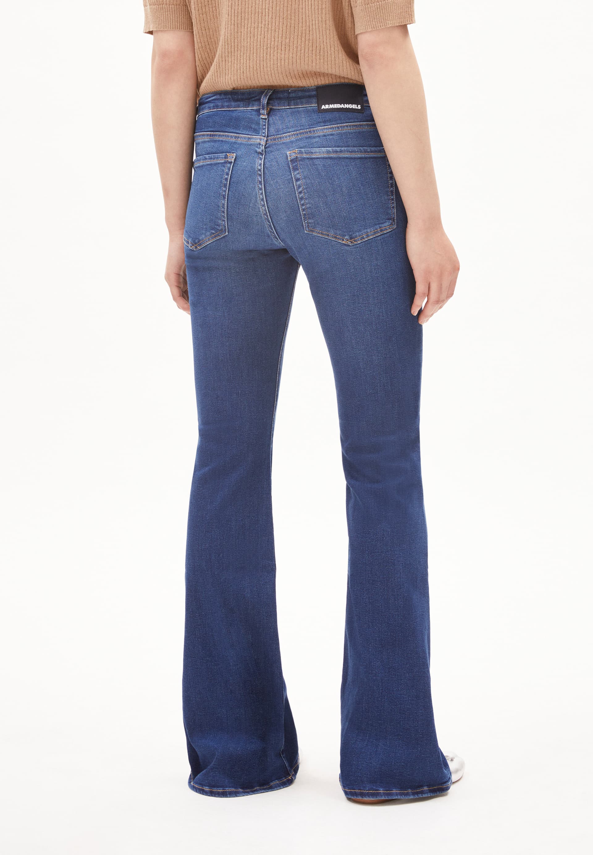 ANAMAA X STRETCH Flared Leg Mid Waist made of Organic Cotton Mix