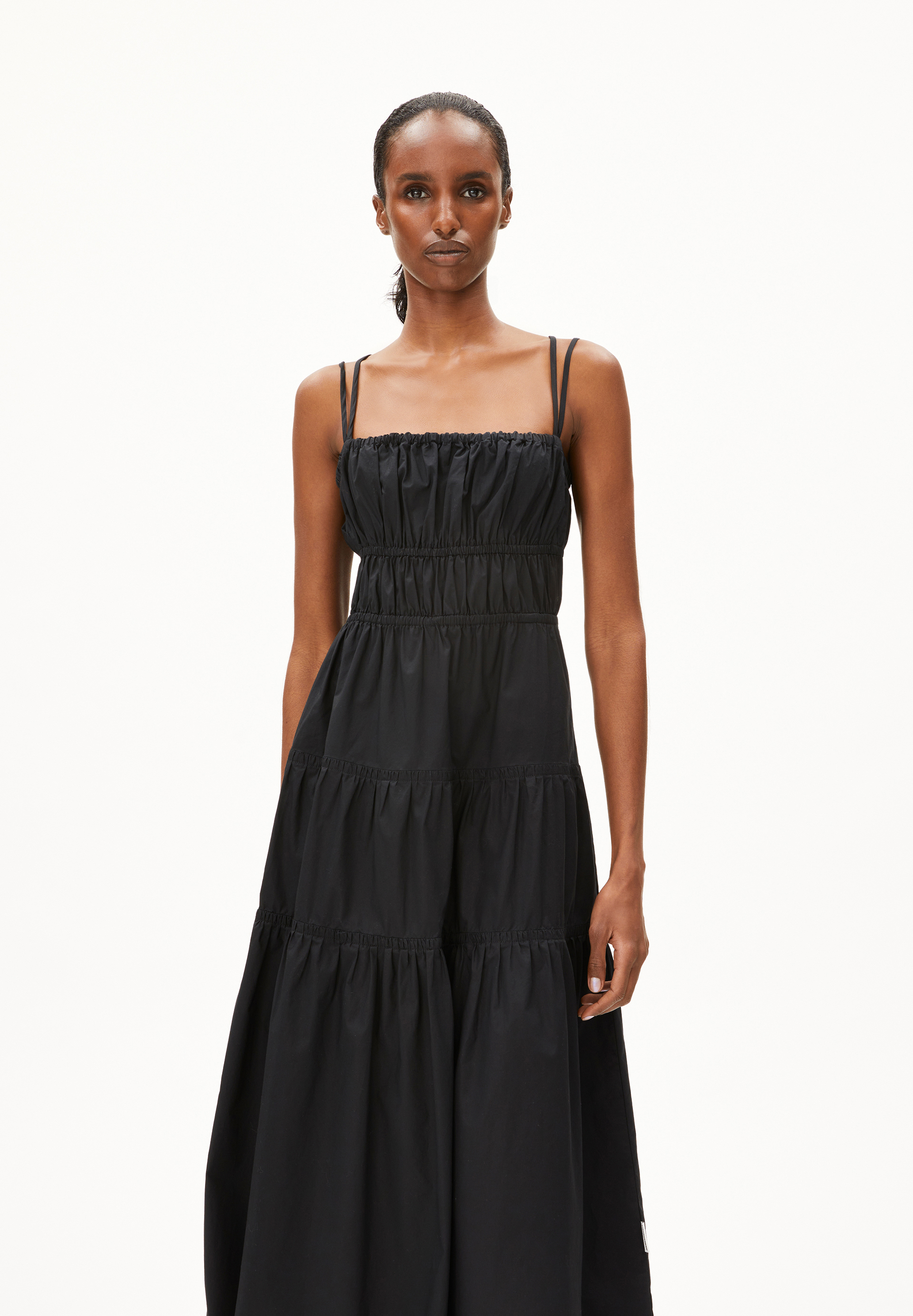 HETMALAA - Frauen Fitted Kleid - schwarz