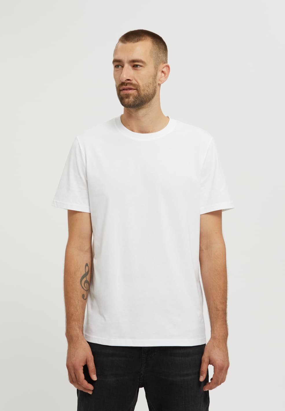 AADO VIEW T-Shirt made of Organic Cotton
